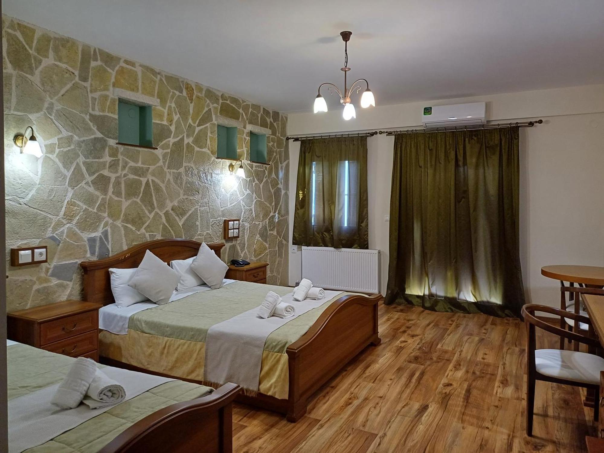 Agnantio Hotel Ioannina Eksteriør billede